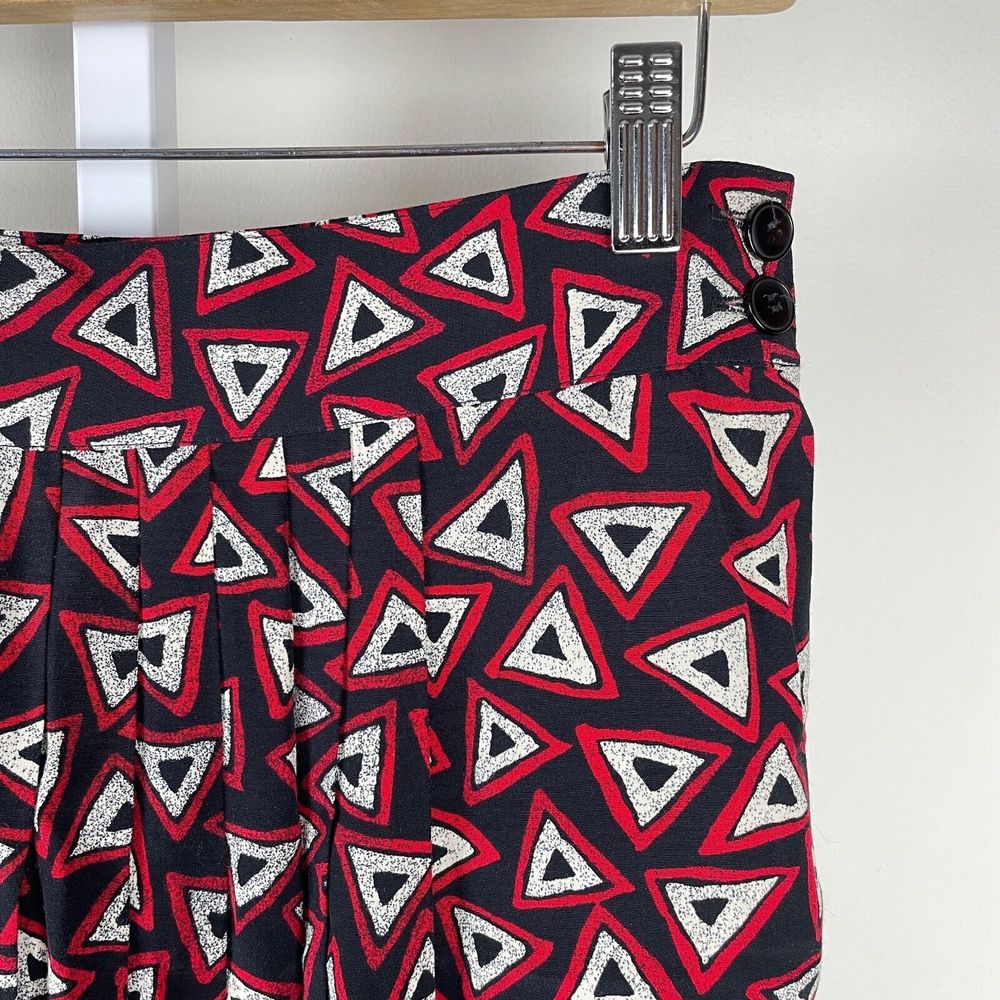 Jones New York Vintage Maxi Skirt Black Red White Triangle‎ Print Rayon Size 8